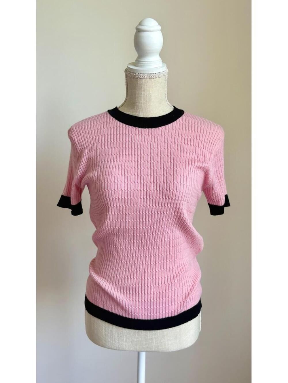 Retro Pink Ribbed Knit Short Sleeve Top with Black Trim